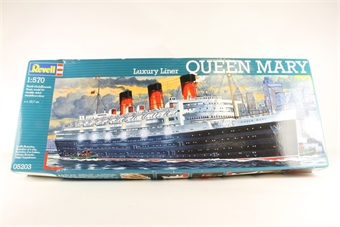 Queen Mary Luxury Liner - 1:570 Scale