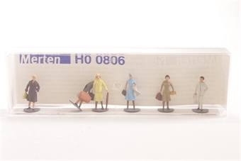 Passengers (Female)