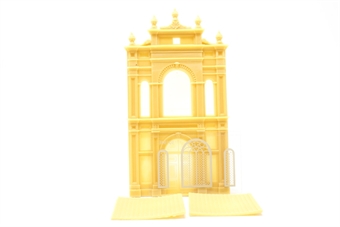 Facade E - unpainted resin