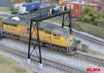 Double-Track Early Signal Bridge Kit, Non-Operating