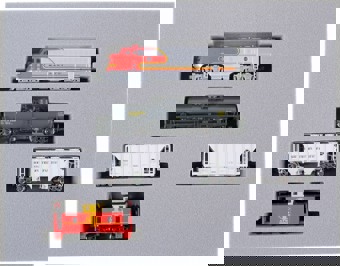 F7 Freight Train Set Without Track And Power, Santa Fe (Pre-Installed DCC)