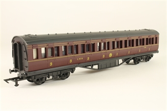 Corridor Composite Coach 9485 in LMS Maroon Livery