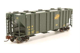 3-bay PS 4000 covered hopper of the Chicago & North Western - green 7001