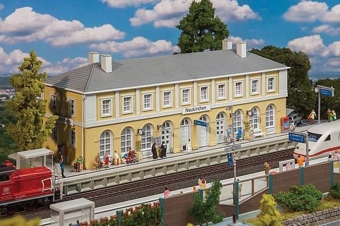 Neukirchen Station Kit