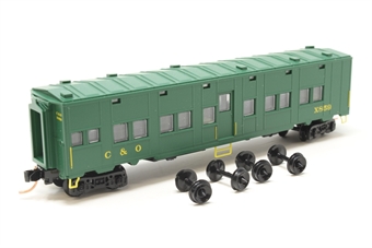 Pullman sleeper Troop Transport of the Chesapeake & Ohio - green with yellow lettering X859