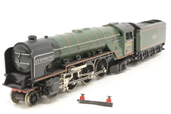 Class A2 4-6-2 60525 "AH Peppercorn" in BR Late Crest Green