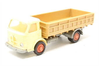 Pegaso Comet drop side in cream/brown