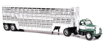 1953 Mack B-61 with Livestock Trailer