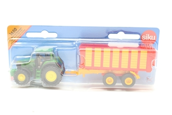 John Deere Tractor with silage trailer