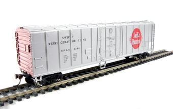 50' steel reefer wagon in Swift Premium livery