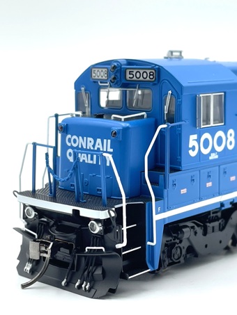 B36-7 GE 5056 of Conrail - digital sound fittedv