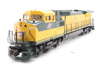 GE Dash-9 #8730 of the Chicago North Western (DCC sound fitted, 3-rail AC)