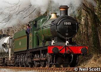 Class 2251 'Collett Goods' 0-6-0 in GWR green with Great Western lettering