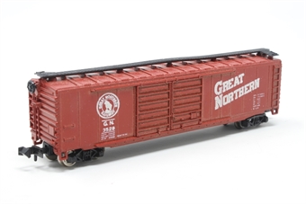 50' double door boxcar of the Great Northern - red and white 3529