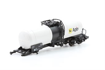 4-Axle Tank Car 'Agip' 735 5 053-1 of the DB