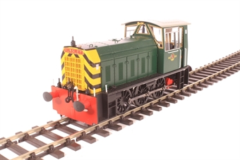 Class 05 shunter in BR green with wasp stripes (late version)
