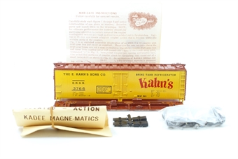 Wood reefer boxcar 'Kahns'