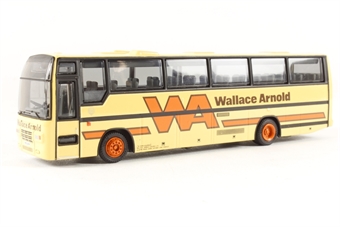 Plaxton Paramount 3500 - "Wallace Arnold" (H611UWR)