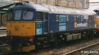 Class 33/0 33025 in Direct Rail Services 'Minimodal' blue