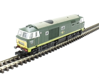 Class 35 'Hymek' D7013 in BR green