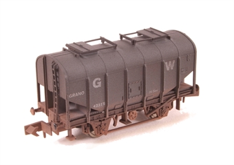 4-wheel bulk grain hopper in GWR livery - 42315 - weathered