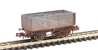 7-plank open wagon in LMS grey - 302087 - weathered