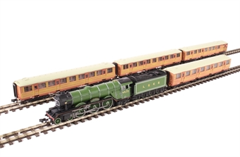 Class A1 4-6-2 4472 "Flying Scotsman" in LNER apple green with four Gresley teak coaches - light bars fitted