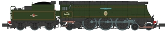 Class 7P6F Bulleid Streamlined Battle of Britain 4-6-2 34051 'Winston Churchill' in BR green with late crest - digital fitted