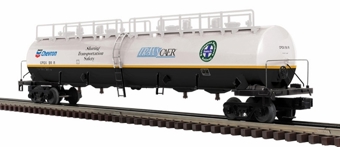 20,000 Gallon 4-Compartment Tank Car, Chevron