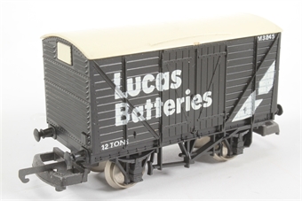 12-Ton Box Van 'Lucas Batteries'