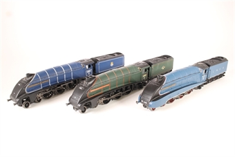 Set of 3 x Class A4 4-6-2 "Commonwealth Of Australia" in BR Green, BR Blue and LNER Blue - Limited Edition