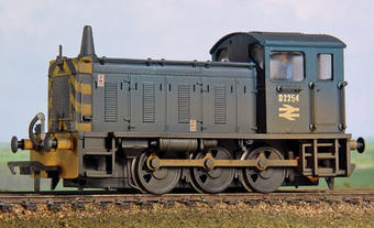 Class 04 shunter D2282 in BR green