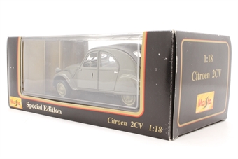 Citroen 2CV roll top 1952 in grey