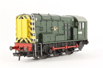 Class 08 Shunter D3586 in BR Green with Wasp Stripes