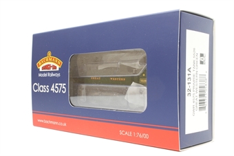 Class 4575 2-6-2T Prairie tank 5526 in GWR green