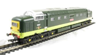 Class 55 Deltic D9017 'Durham Light Infantry' in BR Two Tone Green