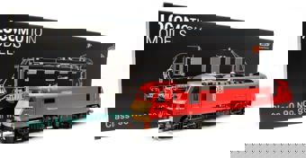 Class 90 028 Sir William McAlpine DB Cargo Electric Locomotive