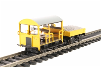 Type 27 Wickham Trolley and trailer TR23 in BR engineers yellow