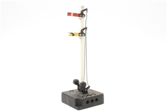 Single Arm Distant Signal