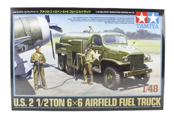 GMC 2.5 Ton 6x6 Fuel Truck with 2 figures