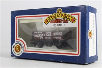 5 Plank Wagon 4 in 'Hinckley Gas Works' Red Livery