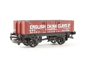 5 Plank Wagon 490 in 'English China Clays' Red Livery
