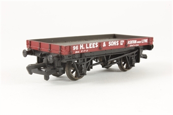 1 Plank Wagon 96 in 'H.Lees & Son' Red Livery