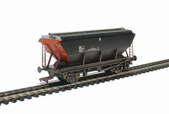 46 tonne CEA covered hopper wagon in Loadhaul livery 361845 (weathered)