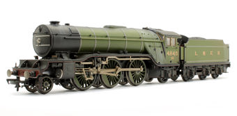 'Kings Own Yorkshire Light Infantry' LNER Lined Green (Doncaster) Class V2 2-6-2 Steam Locomotive No.4843