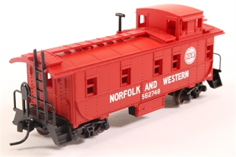 Matchwood Short Caboose in Norfolk & Western Livery