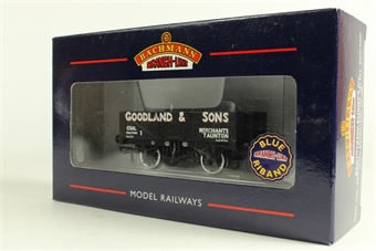 5 Plank Wagon with Wooden Floor 1 in 'Goodland & Sons' Black Livery - Limted Edition of 500 Pieces for Buffers
