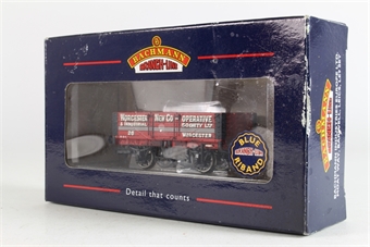 5 Plank Wagon with Wooden Floor 20 in 'Worcester New Co-Operative' Red Livery