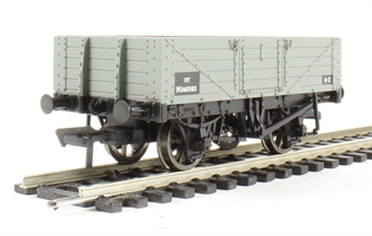 5 plank wagon with wooden floor in BR grey M360583