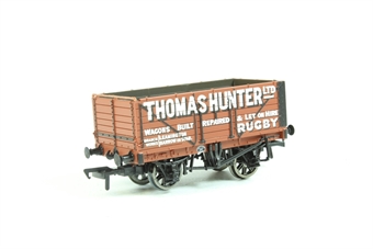 7 plank fixed end wagon in 'Thomas Hunter Ltd' promotional bauxite livery - Collectors Club Model 2009